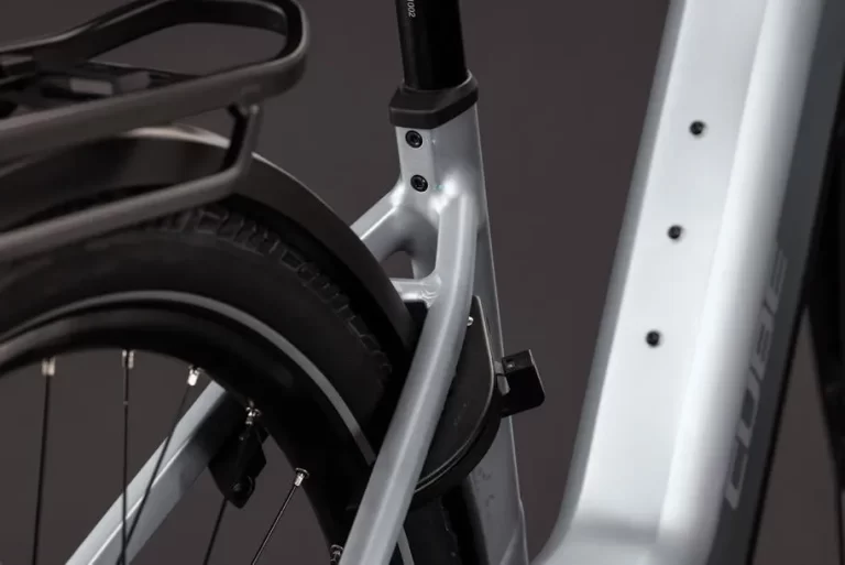 Cube Kathmandu Hybrid ONE 800 silverstar´n´reflex EE