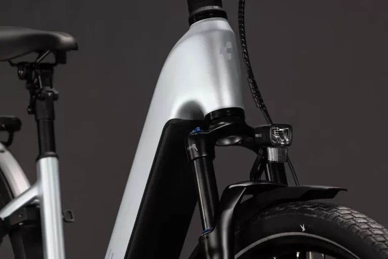 Cube Kathmandu Hybrid ONE 800 silverstar´n´reflex EE