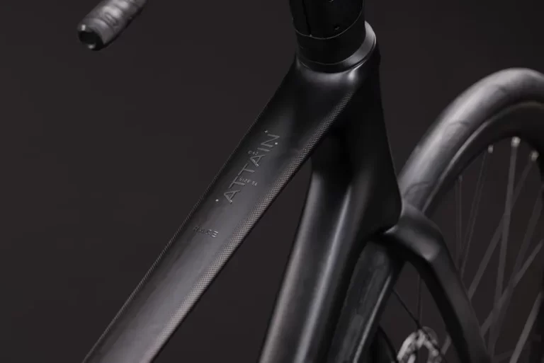Cube Attain C:62 Race carbon´n´coalchrome